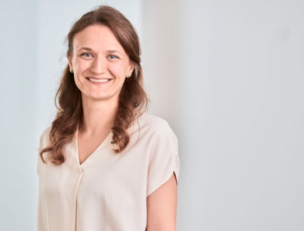 Elisabeth Bau - Frauenärztinnen Augsburg - Dr. Angelika Maisch · Evelin Roth-Teutsch Elisabeth Bau - Frauenärztinnen Augsburg - Dr. Angelika Maisch · Evelin Roth-Teutsch